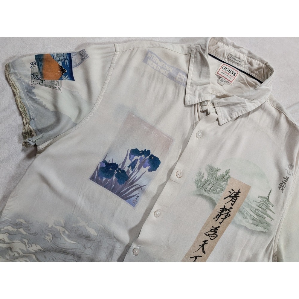 Guess Shirt Mens Large Regular Fit Birds Japanese Mountains Viscose Hawaiian
